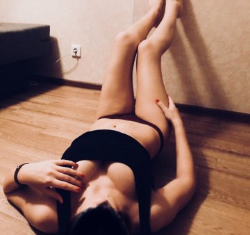 Брюнеточка: проститутки индивидуалки в Красноярске